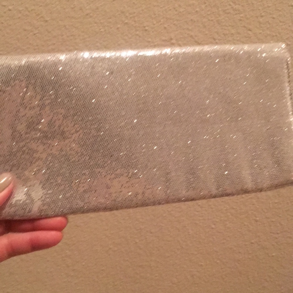 Handbag - Picture 2 of 5